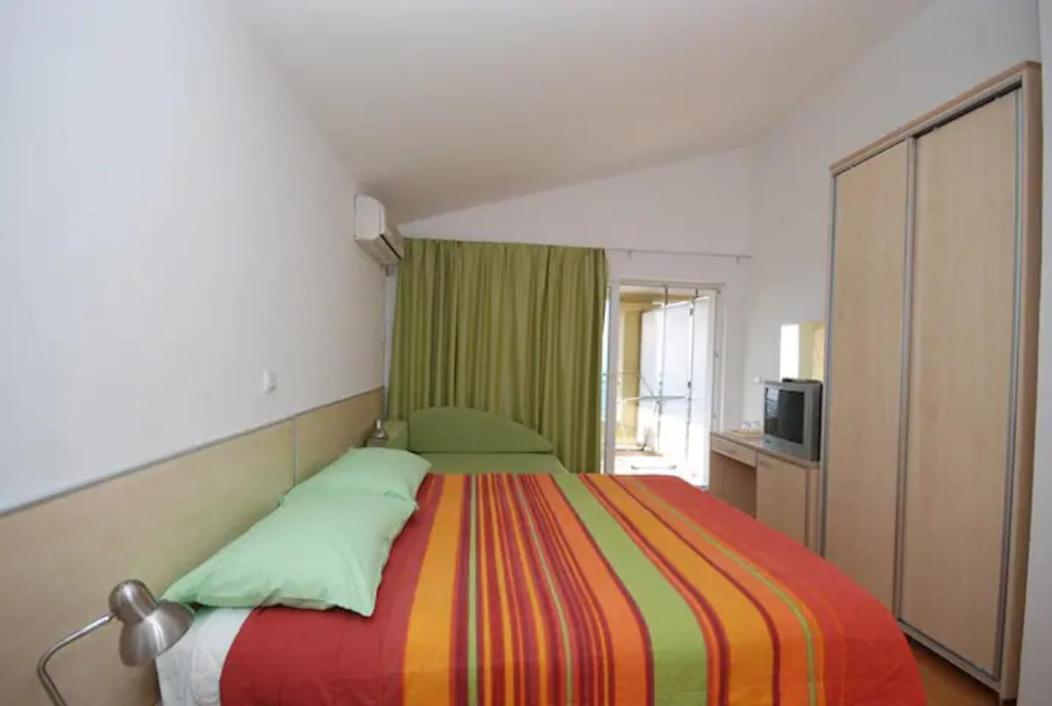 Bmv Room With East Island View Sveti Stefan Εξωτερικό φωτογραφία